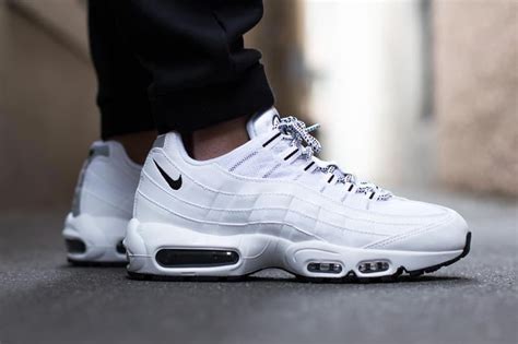 nike air max 95 weis schwarze sohle|Nike Air Max 95 Herrenschuh.